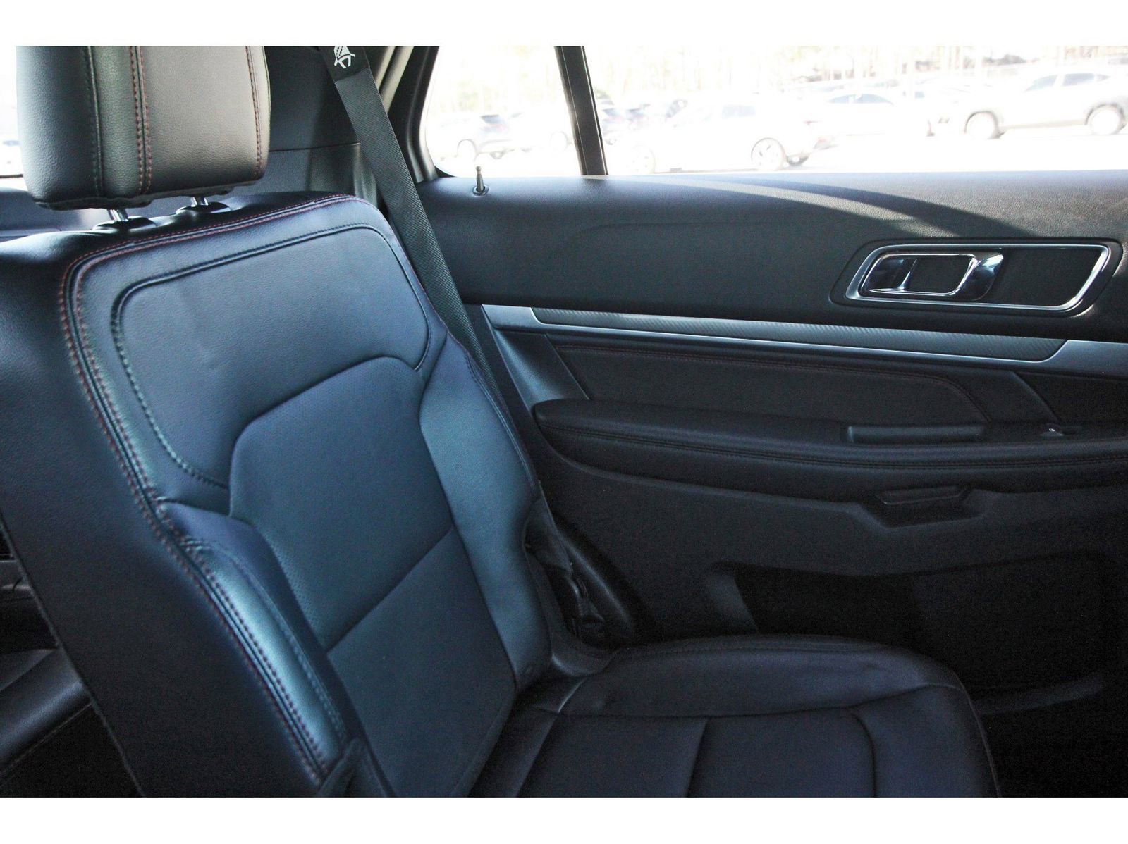 Used 2018 Ford Explorer Sport w/ Equipment Group 401A image 15