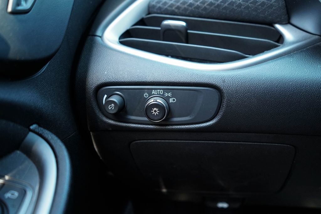 Used 2024 Chevrolet Malibu LT image 26