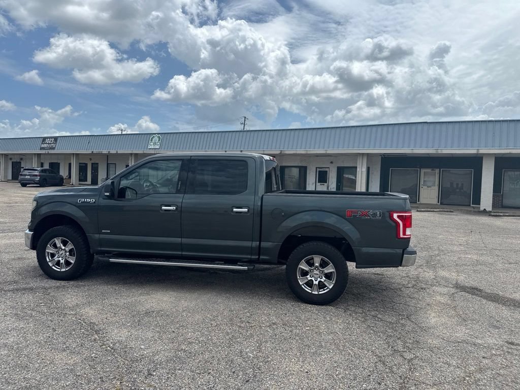 Used 2015 Ford F150 XLT w/ Equipment Group 302A Luxury AWD/4WD image 9