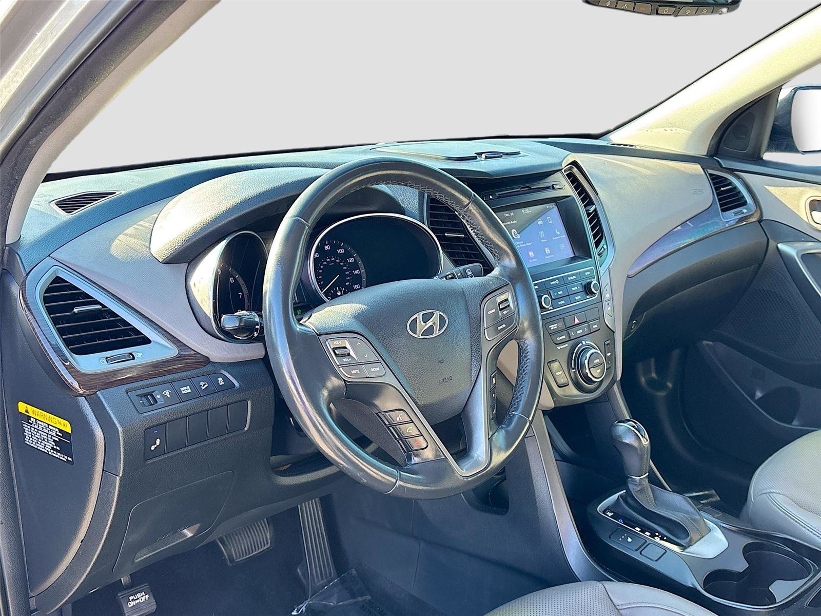 Used 2017 Hyundai Santa Fe Sport 2.0T image 9