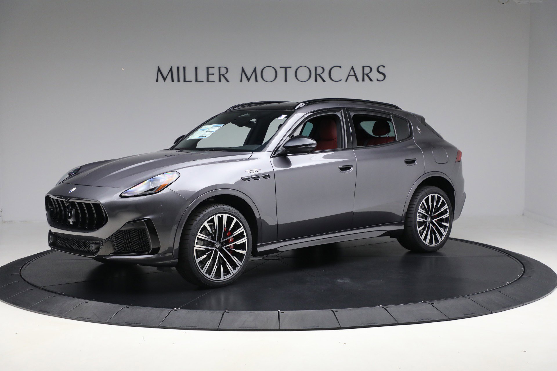 New 2025 Maserati Grecale Trofeo image 2