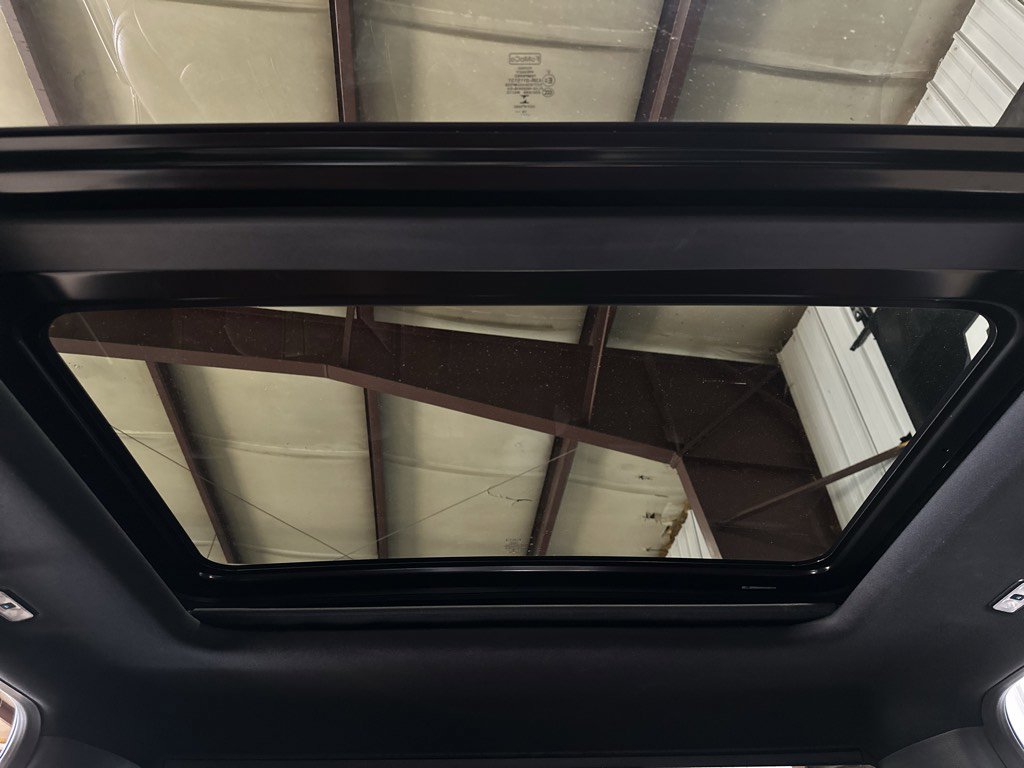 Used 2020 Ford F150 Platinum w/ Equipment Group 701A Luxury image 10