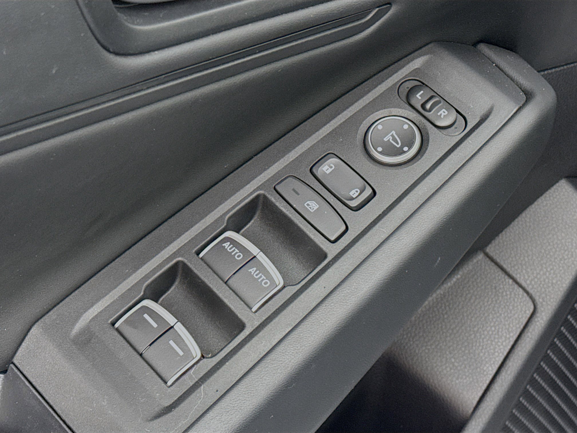 Certified 2023 Honda Accord EX image 17