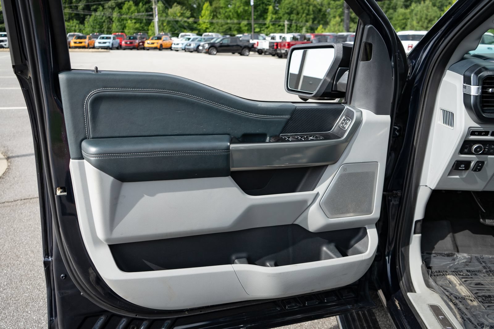 Used 2023 Ford F150 Limited AWD/4WD image 17