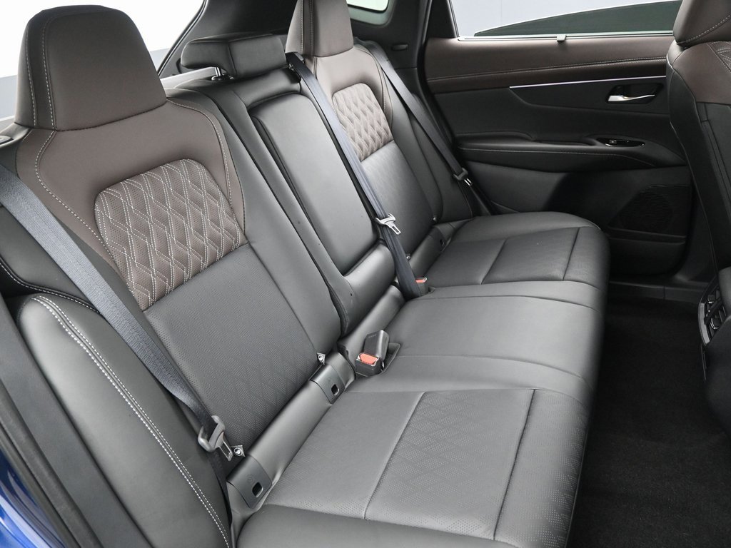 Used 2025 Nissan Murano Platinum w/ Cargo Package image 32