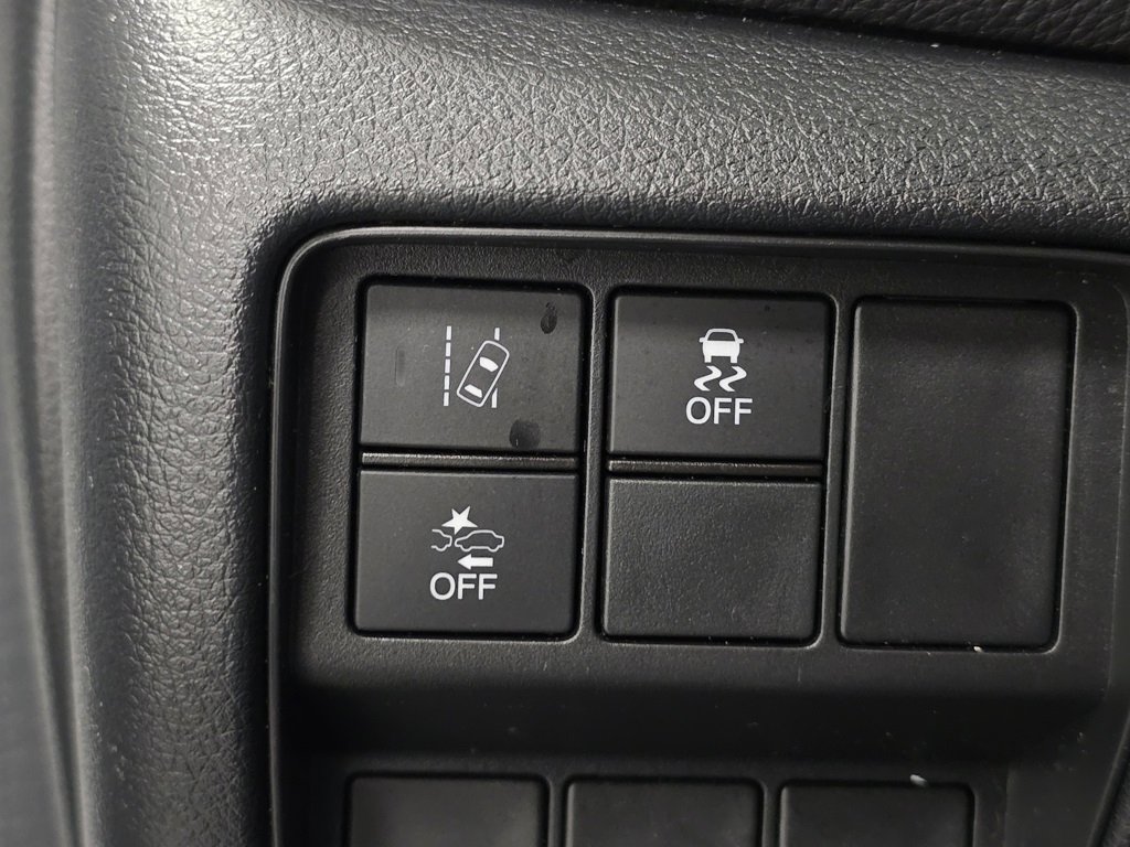 Used 2020 Honda CR-V LX image 7