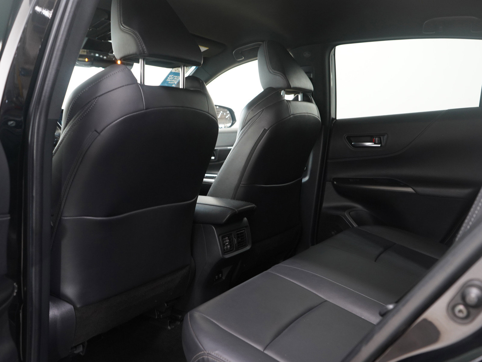 Used 2022 Toyota Venza Limited AWD/4WD image 19