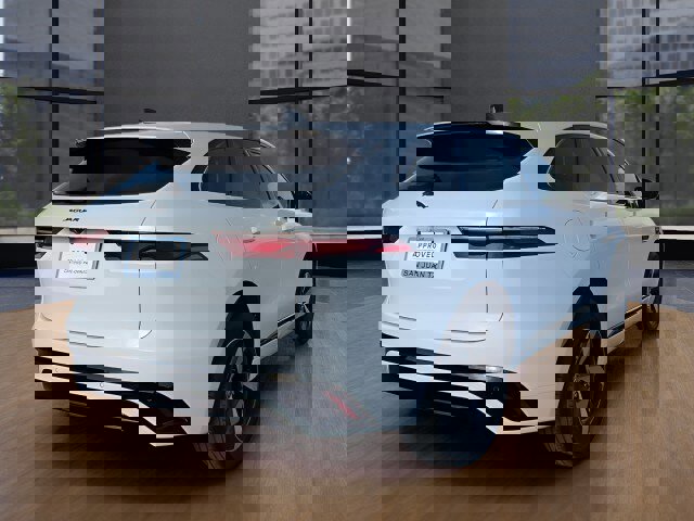 Certified 2025 Jaguar F-PACE R-Dynamic S image 8