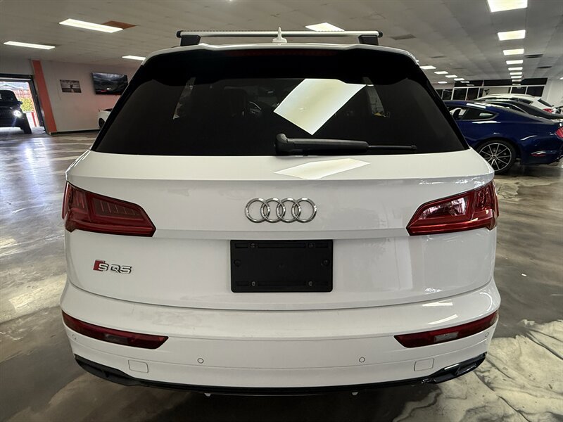 Used 2019 Audi SQ5 Premium Plus w/ Premium Plus Package image 4