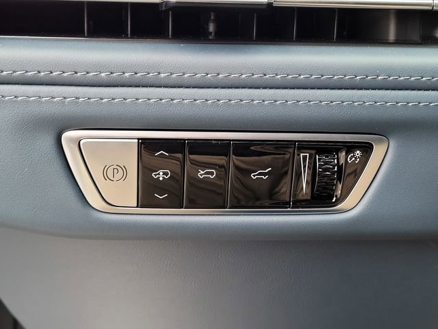 New 2025 Cadillac Escalade IQ Sport 2 w/ LPO, ONYX Package image 13