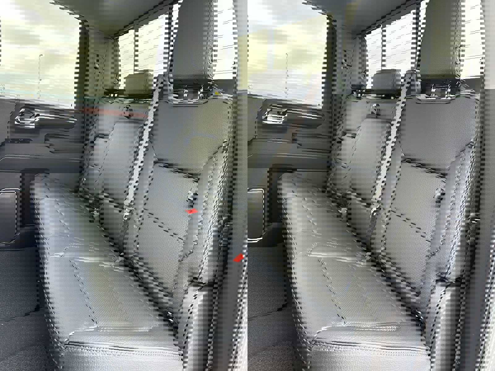 New 2026 GMC Sierra 2500 Denali w/ Denali Reserve Package image 18