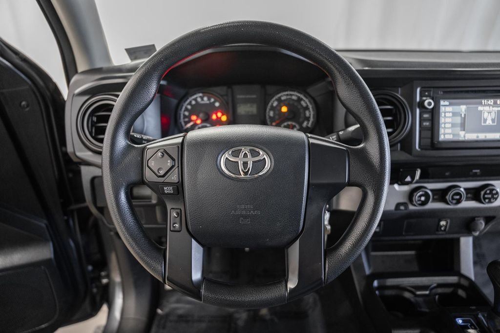 Used 2016 Toyota Tacoma SR5 image 21