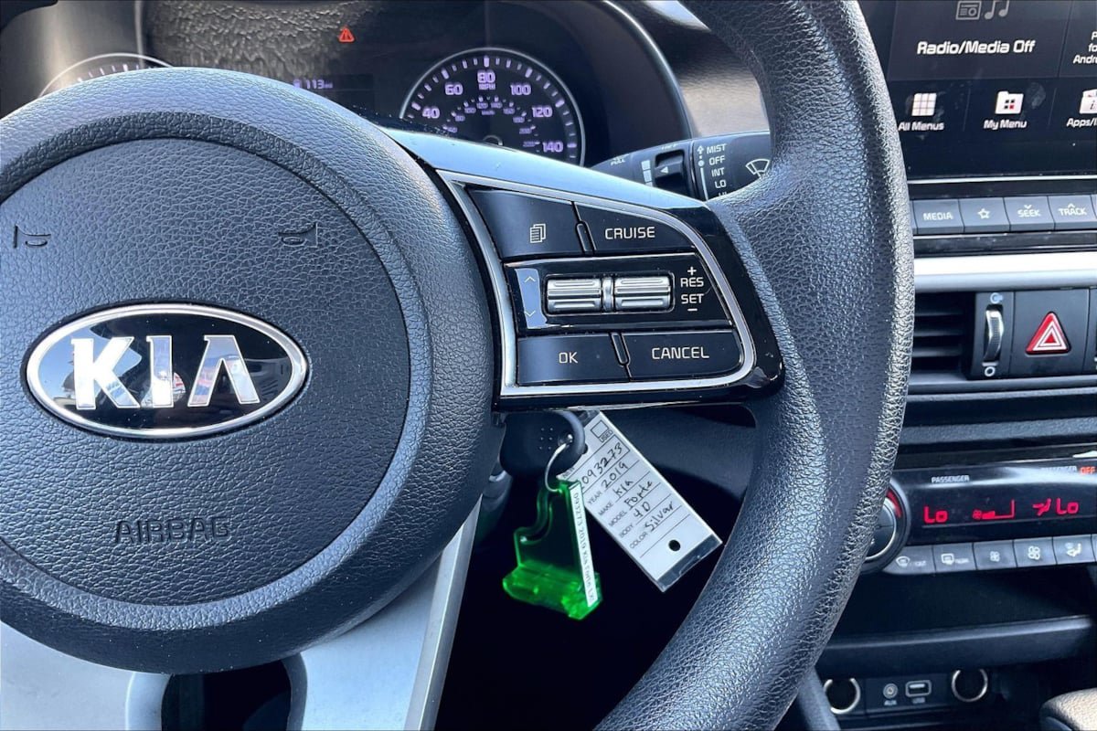 Used 2019 Kia Forte LXS FWD image 19