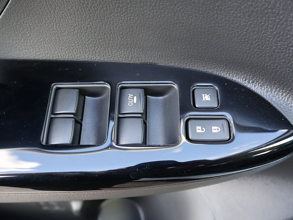 New 2026 Mitsubishi Eclipse Cross LE image 32