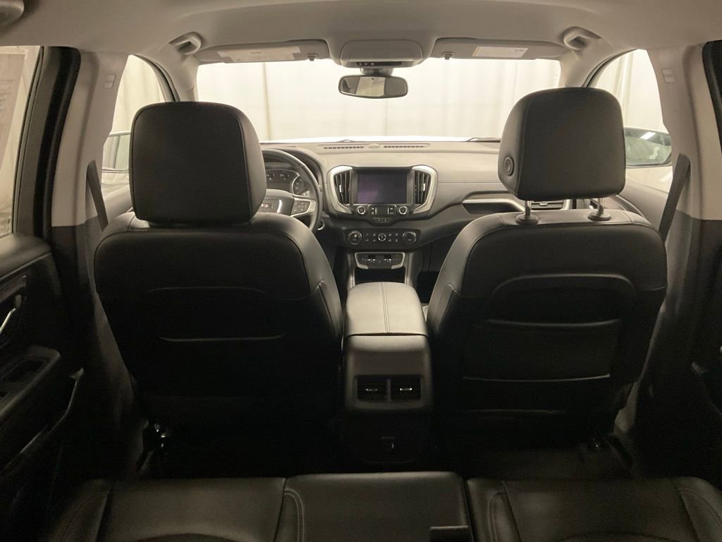 Used 2024 GMC Terrain SLT image 10