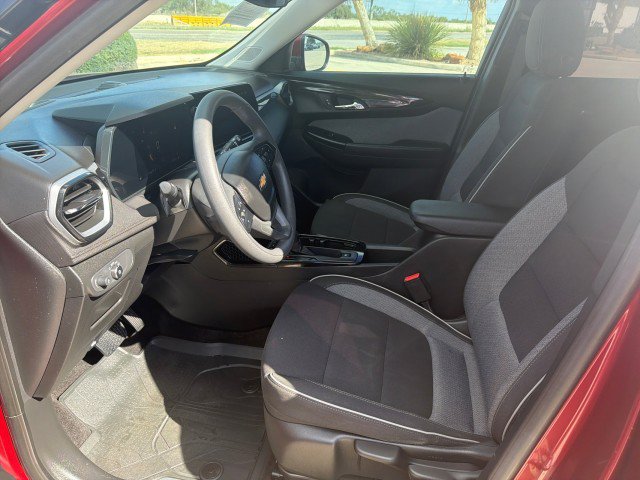 Used 2024 Chevrolet TrailBlazer LT w/ Driver Confidence Package AWD/4WD image 5