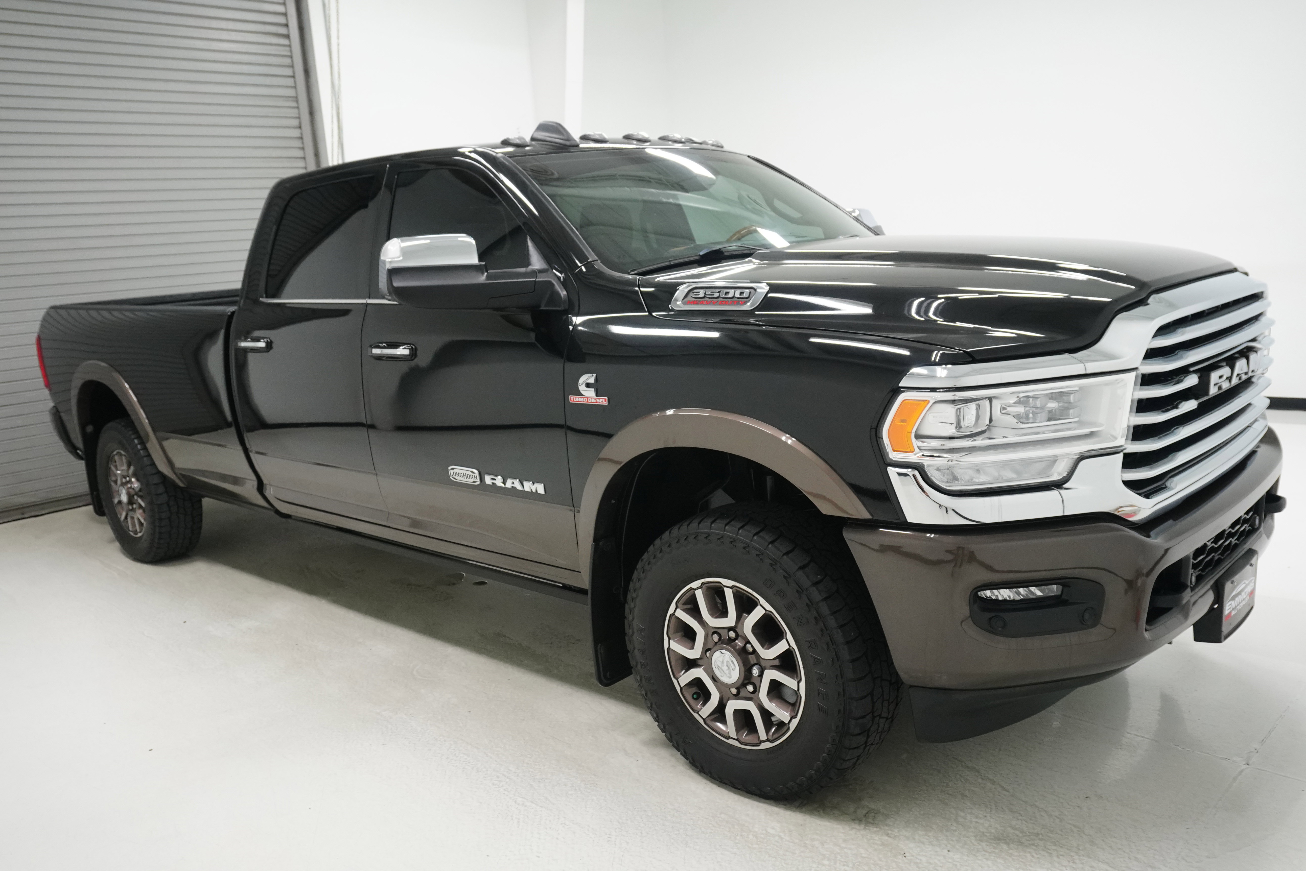 Used 2022 RAM 3500 Limited image 3