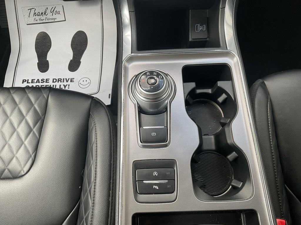 Used 2024 Ford Edge Titanium image 13