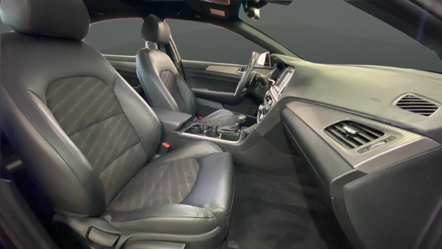 Used 2019 Hyundai Sonata Sport w/ Tech Package 03 FWD image 25