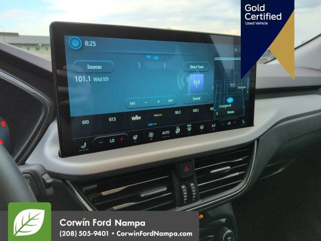 Certified 2025 Ford Escape Platinum AWD/4WD image 18