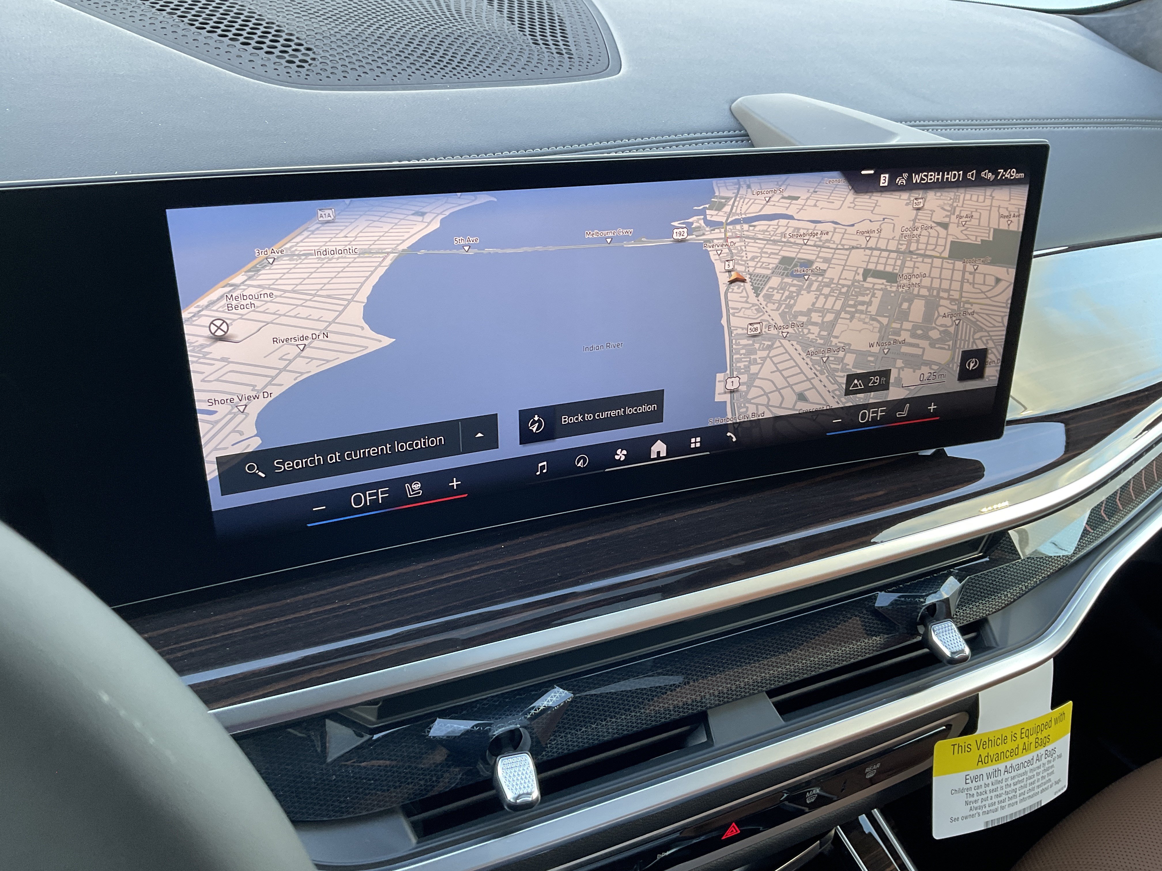 New 2027 BMW X7 xDrive40i w/ M Sport Package AWD/4WD image 18