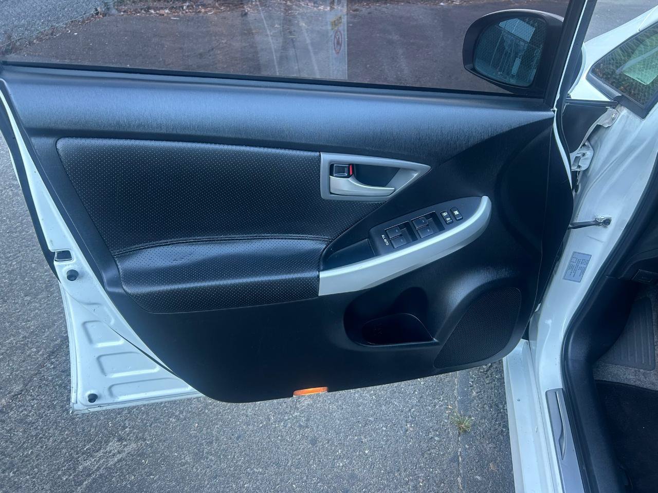 Used 2015 Toyota Prius Four FWD image 10