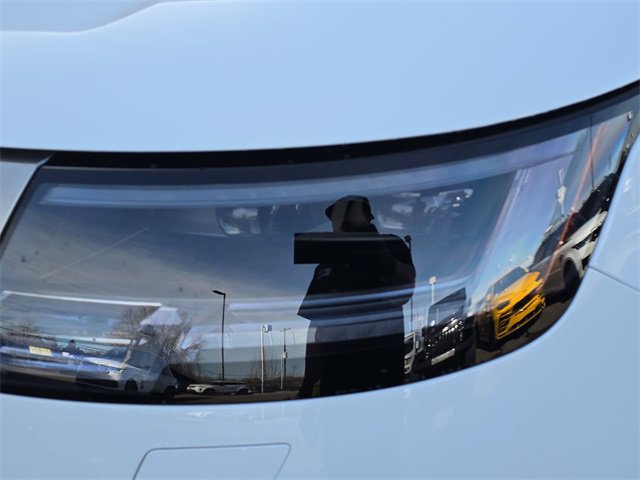 New 2026 Land Rover Range Rover SE image 18