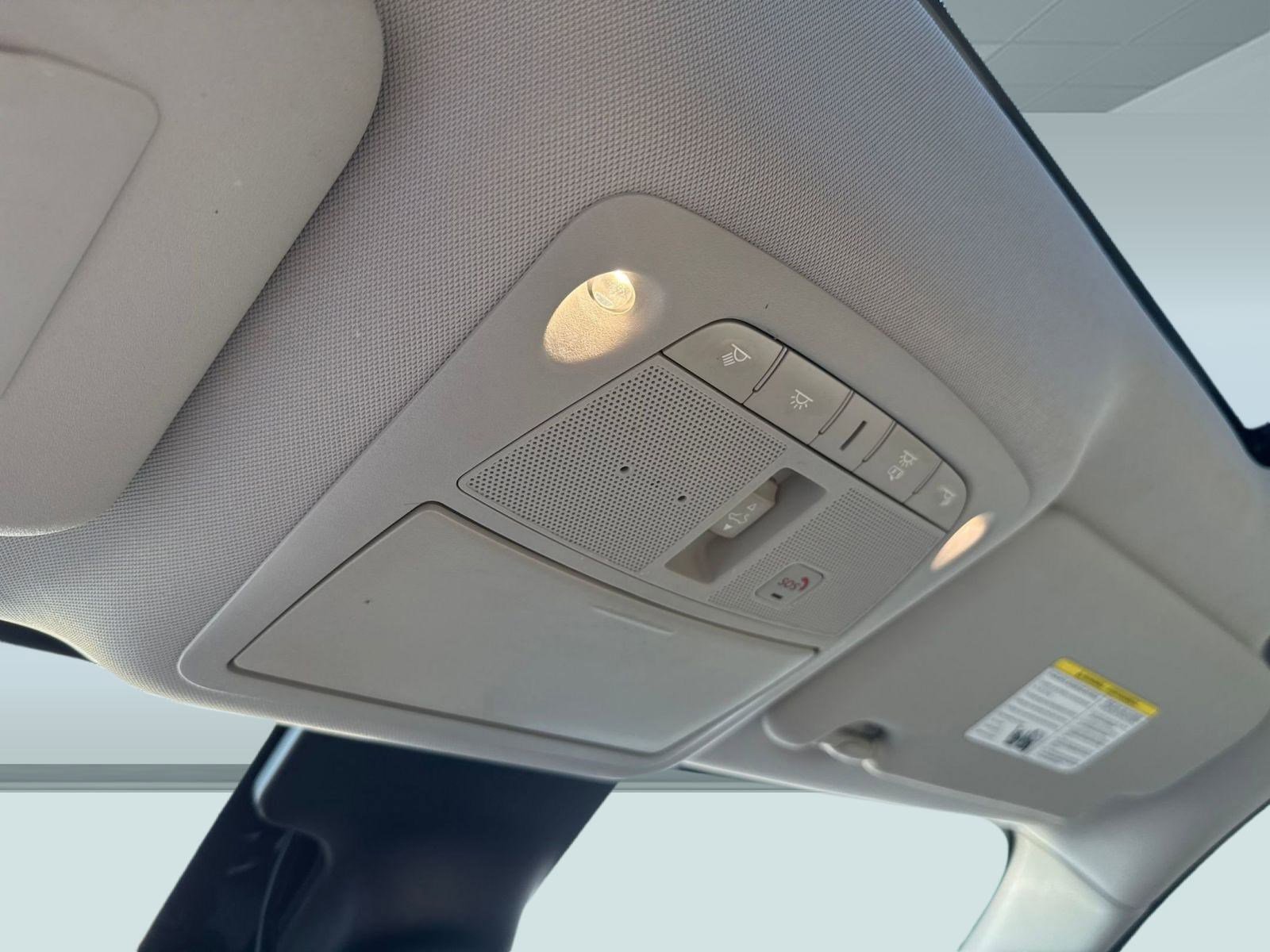 Used 2021 Nissan Rogue Sport SL w/ Premium Package image 17