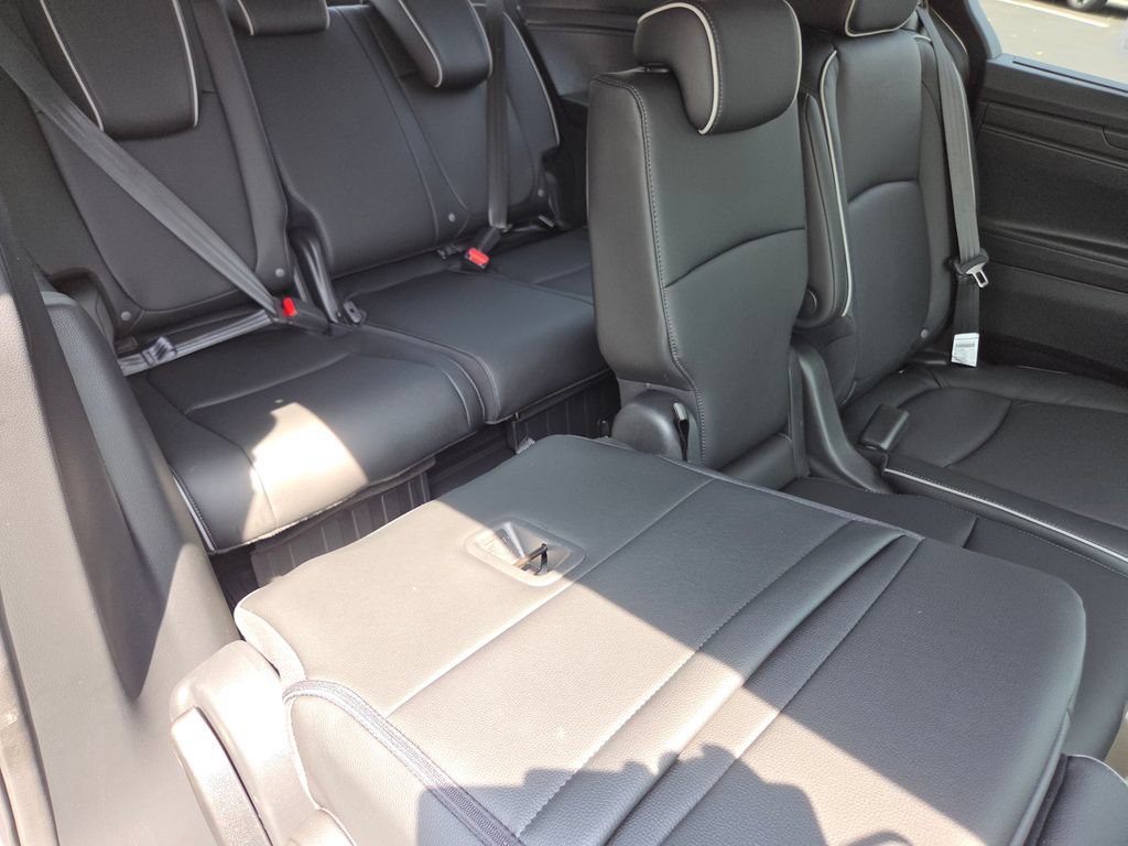 New 2026 Honda Odyssey Touring image 33