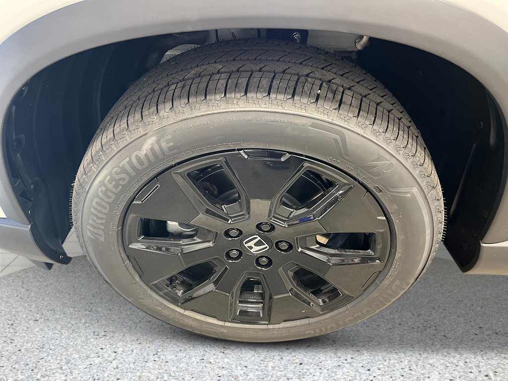 New 2026 Honda Pilot Black Edition image 12