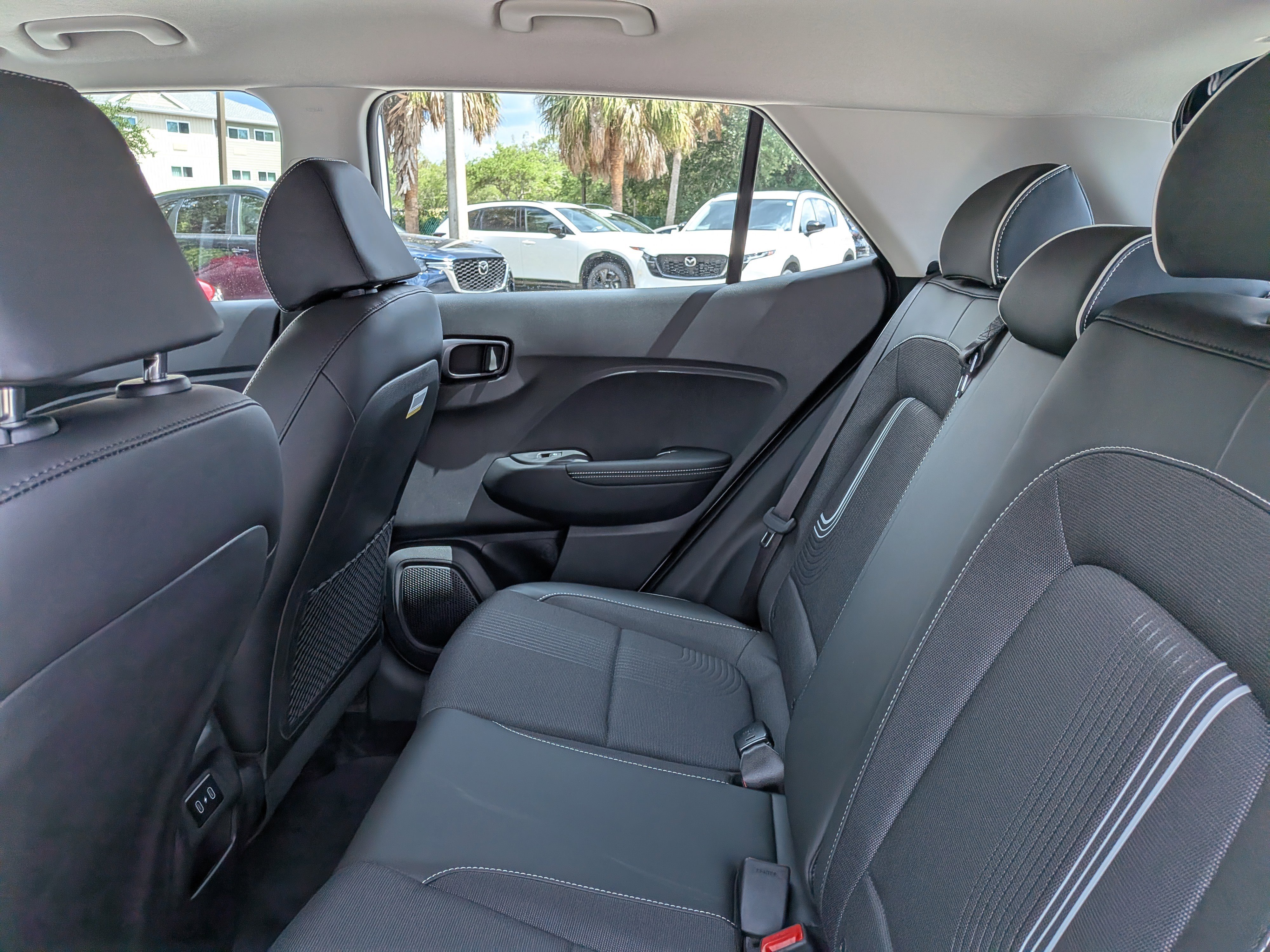 Used 2026 Hyundai Venue SEL FWD image 14