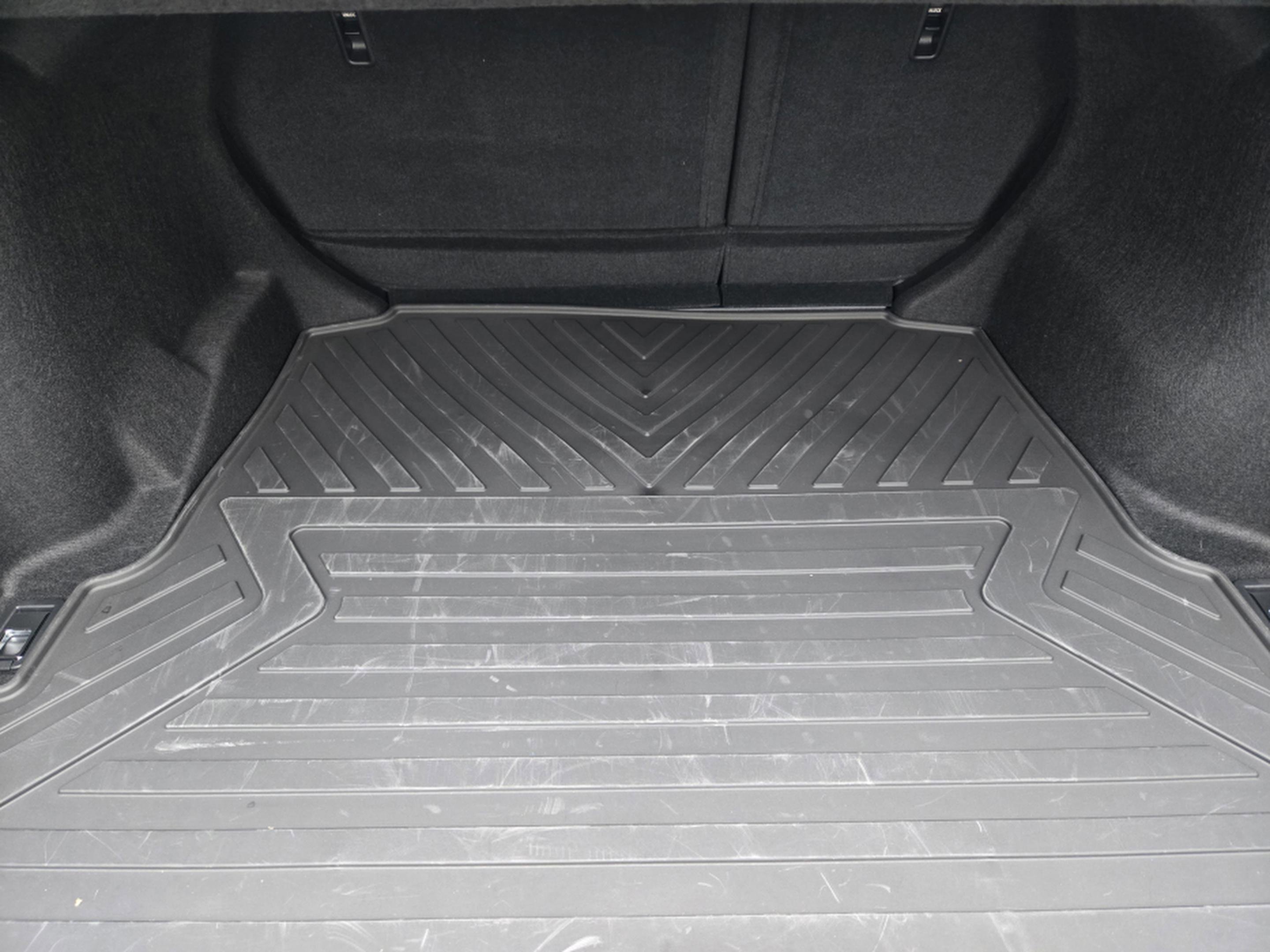 Used 2025 Lexus IS 350 F Sport w/ Accessory Package 2 image 33