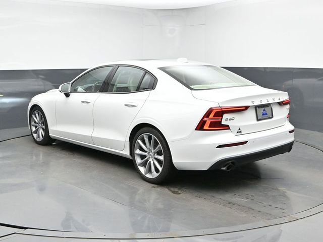 Used 2020 Volvo S60 T5 Momentum FWD image 7