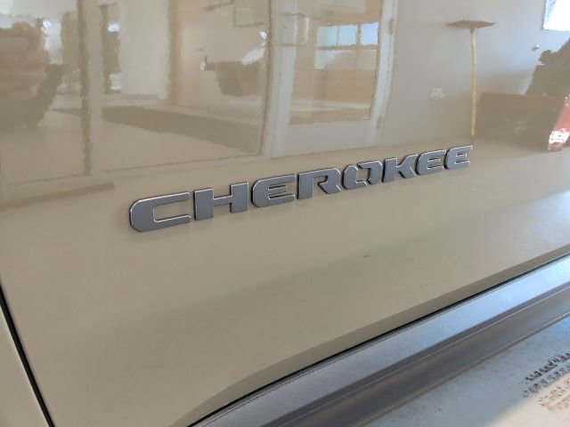 New 2026 Jeep Cherokee Laredo AWD/4WD image 10