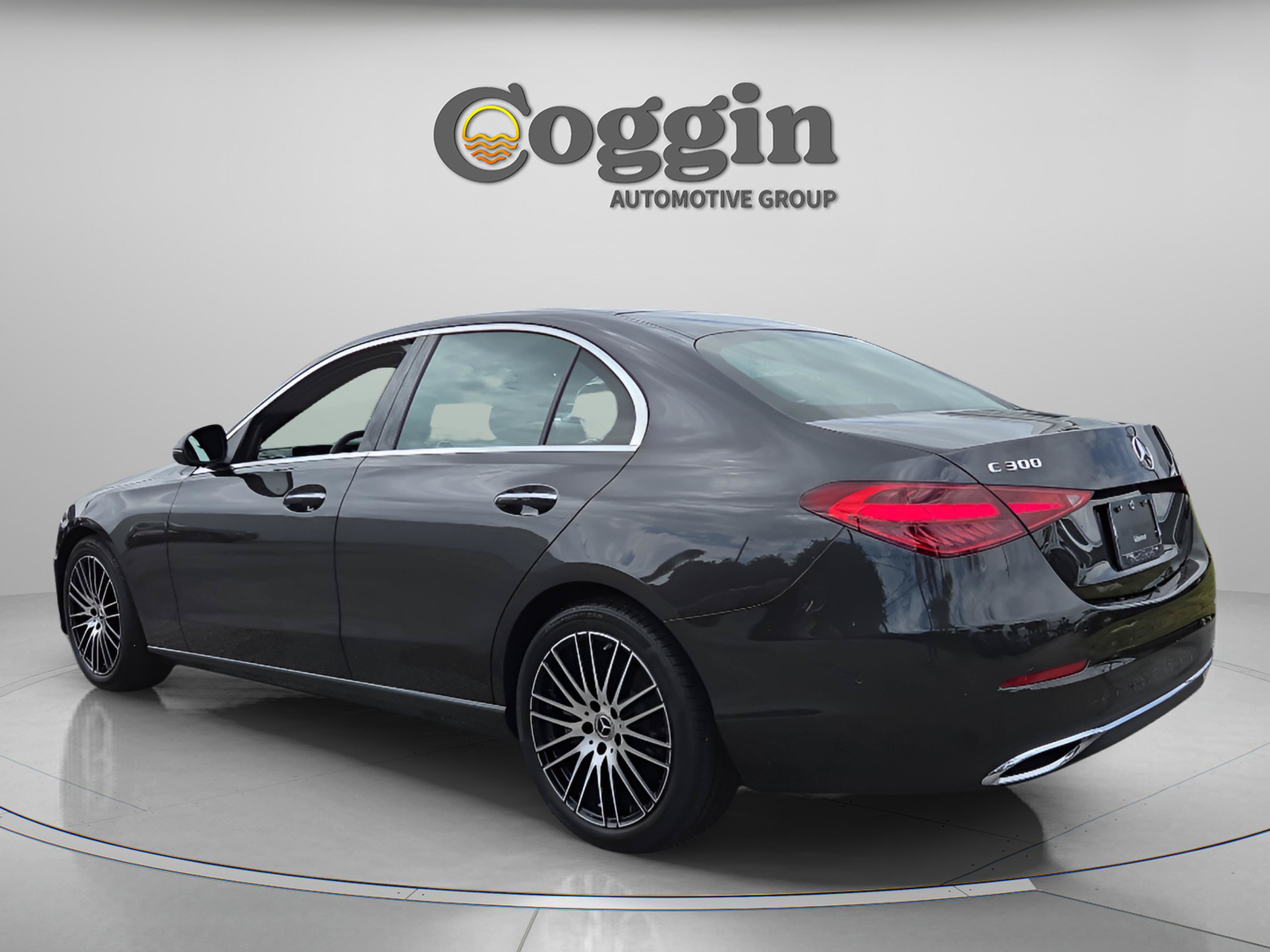 Used 2026 Mercedes-Benz C 300 Sedan image 3