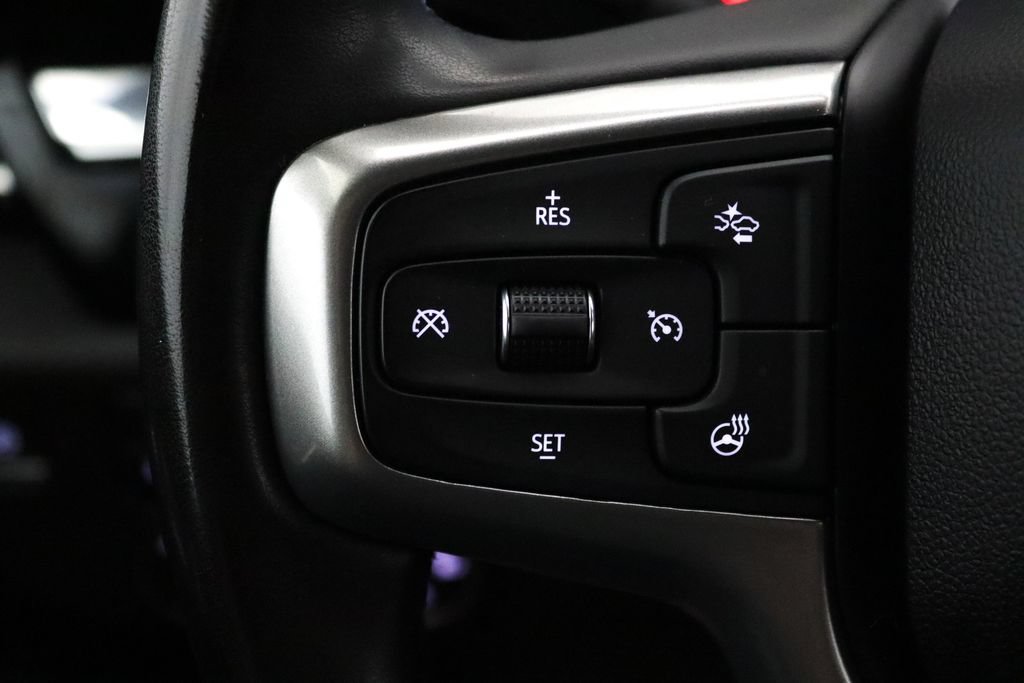 Used 2023 Chevrolet Silverado 1500 LT AWD/4WD image 19