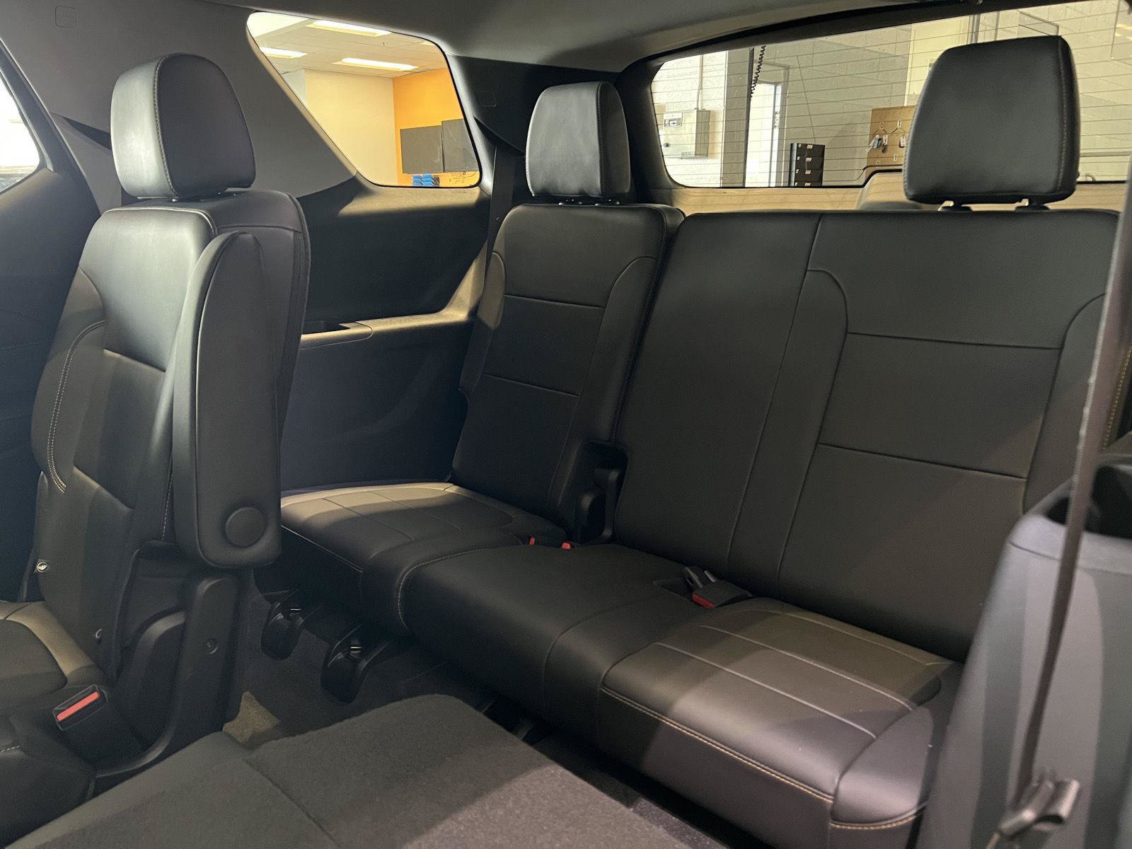 Used 2021 Chevrolet Traverse LT AWD/4WD image 34
