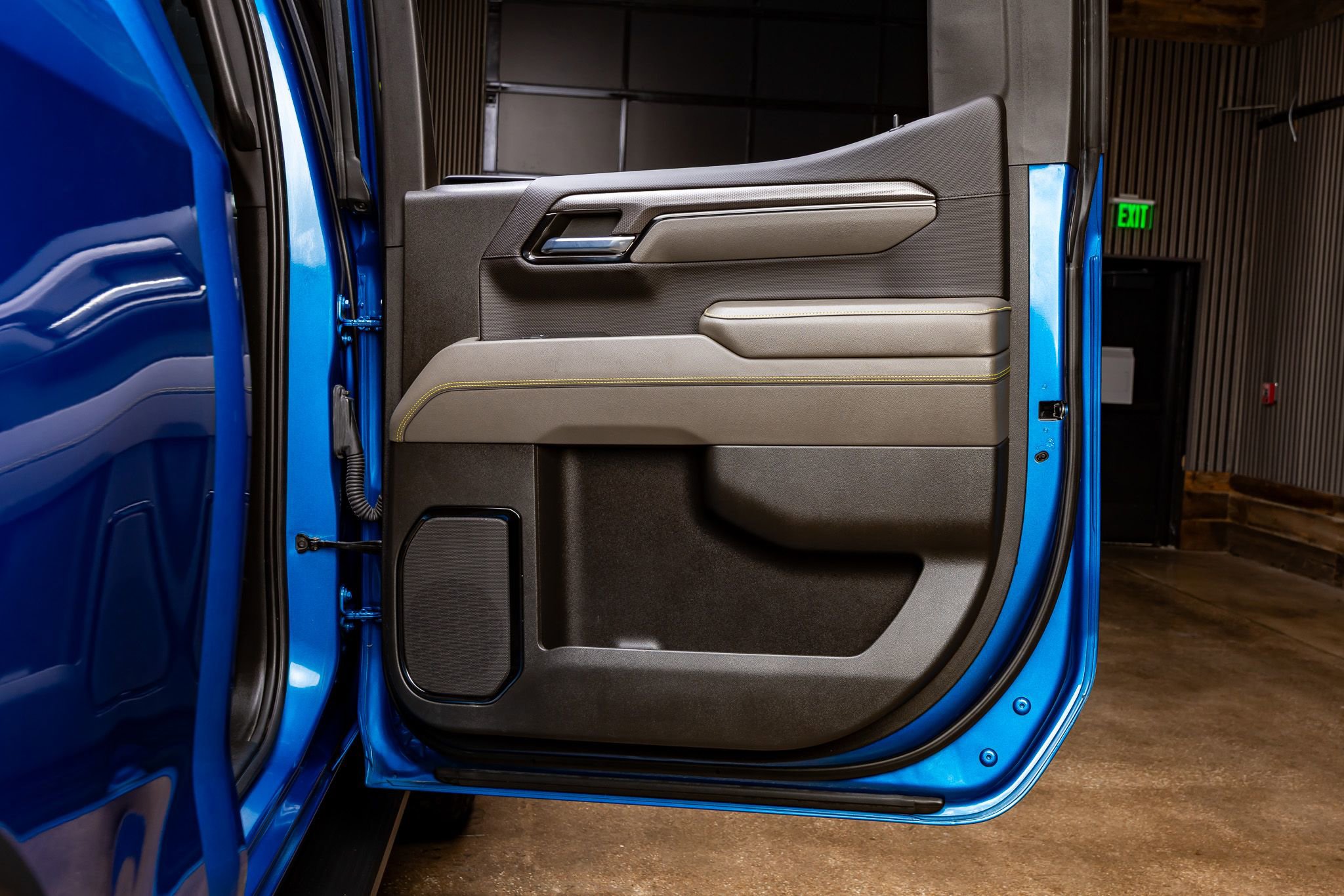 Used 2022 Chevrolet Silverado 1500 ZR2 w/ Technology Package AWD/4WD image 38