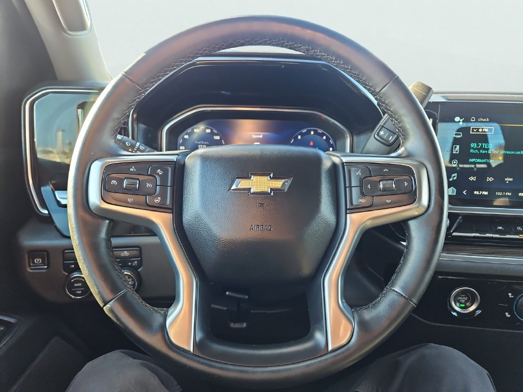 Used 2023 Chevrolet Silverado 1500 LT AWD/4WD image 30
