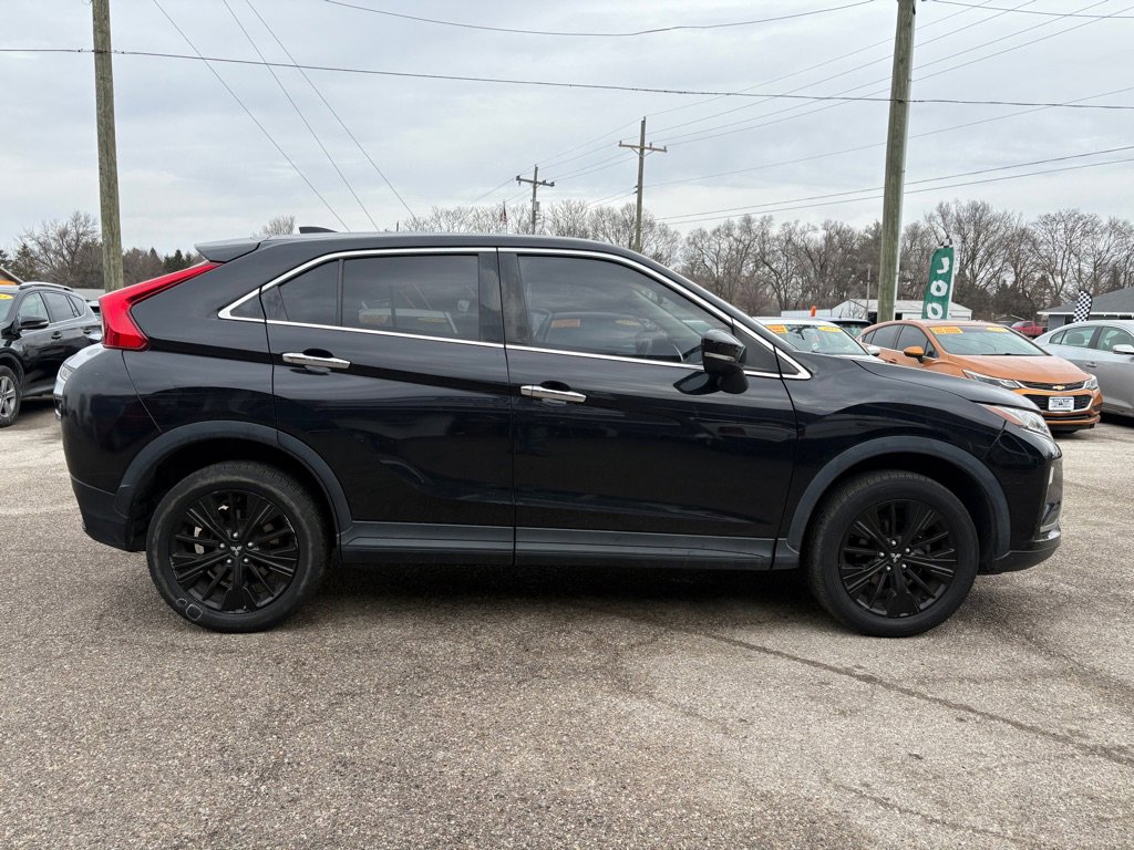 Used 2018 Mitsubishi Eclipse Cross LE image 3