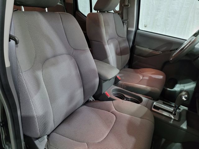 Used 2019 Nissan Frontier SV image 53