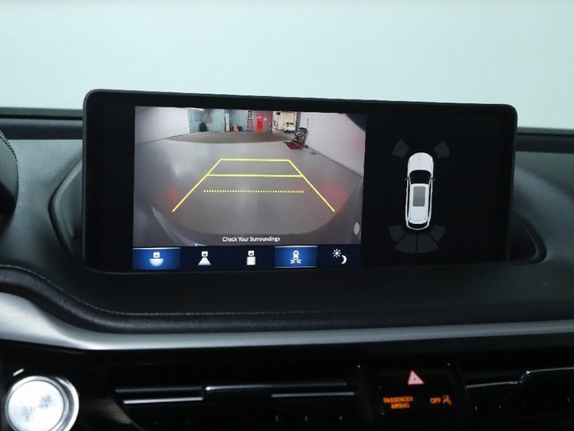 Used 2023 Acura MDX SH-AWD w/ Technology Package image 32