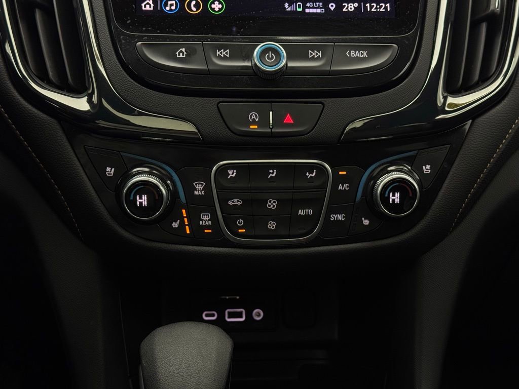 Used 2024 Chevrolet Equinox Premier image 27