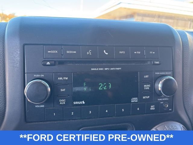 Used 2017 Jeep Wrangler Unlimited Sport w/ Connectivity Group image 9