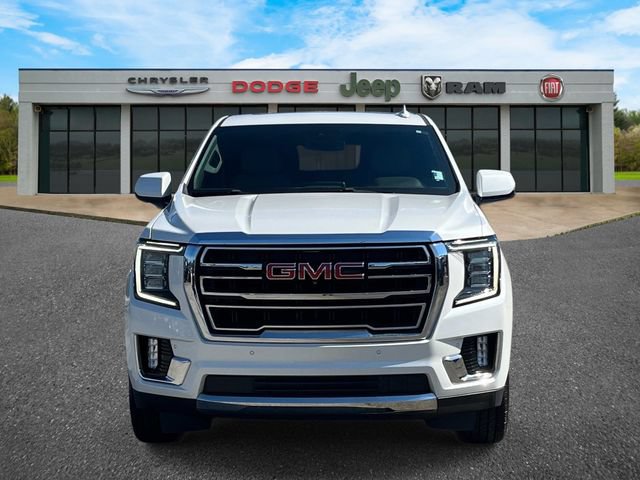 Used 2023 GMC Yukon XL SLT w/ SLT Premium Package AWD/4WD image 11