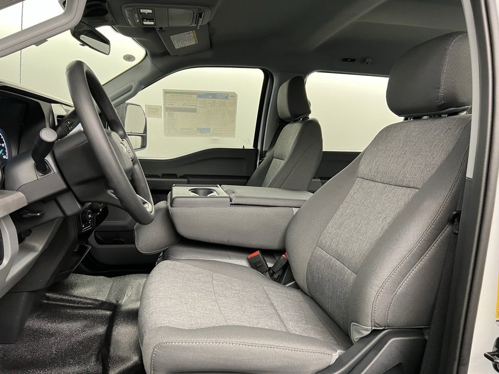 New 2026 Ford F350 XL w/ XL Chrome Package image 23
