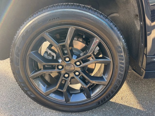 Used 2023 Jeep Grand Cherokee 30th Anniversary image 12