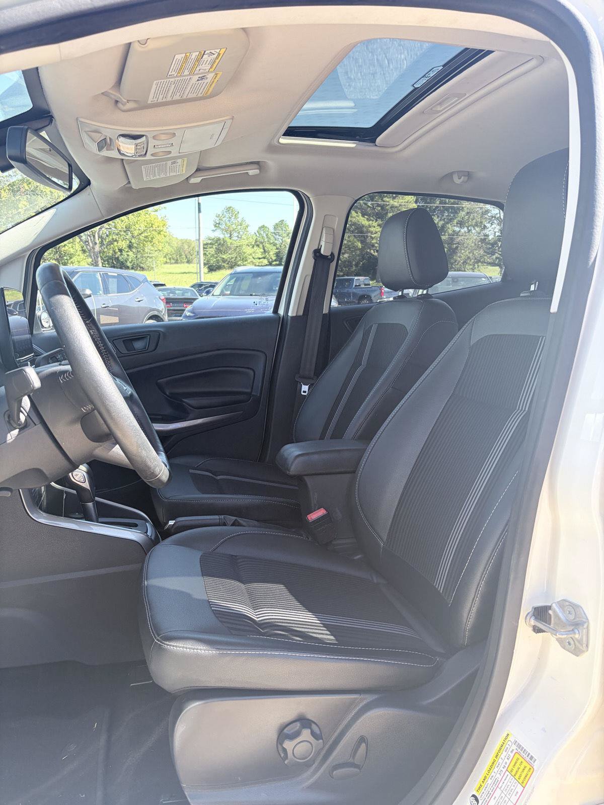 Used 2020 Ford EcoSport SES w/ SES Black Appearance Package AWD/4WD image 11