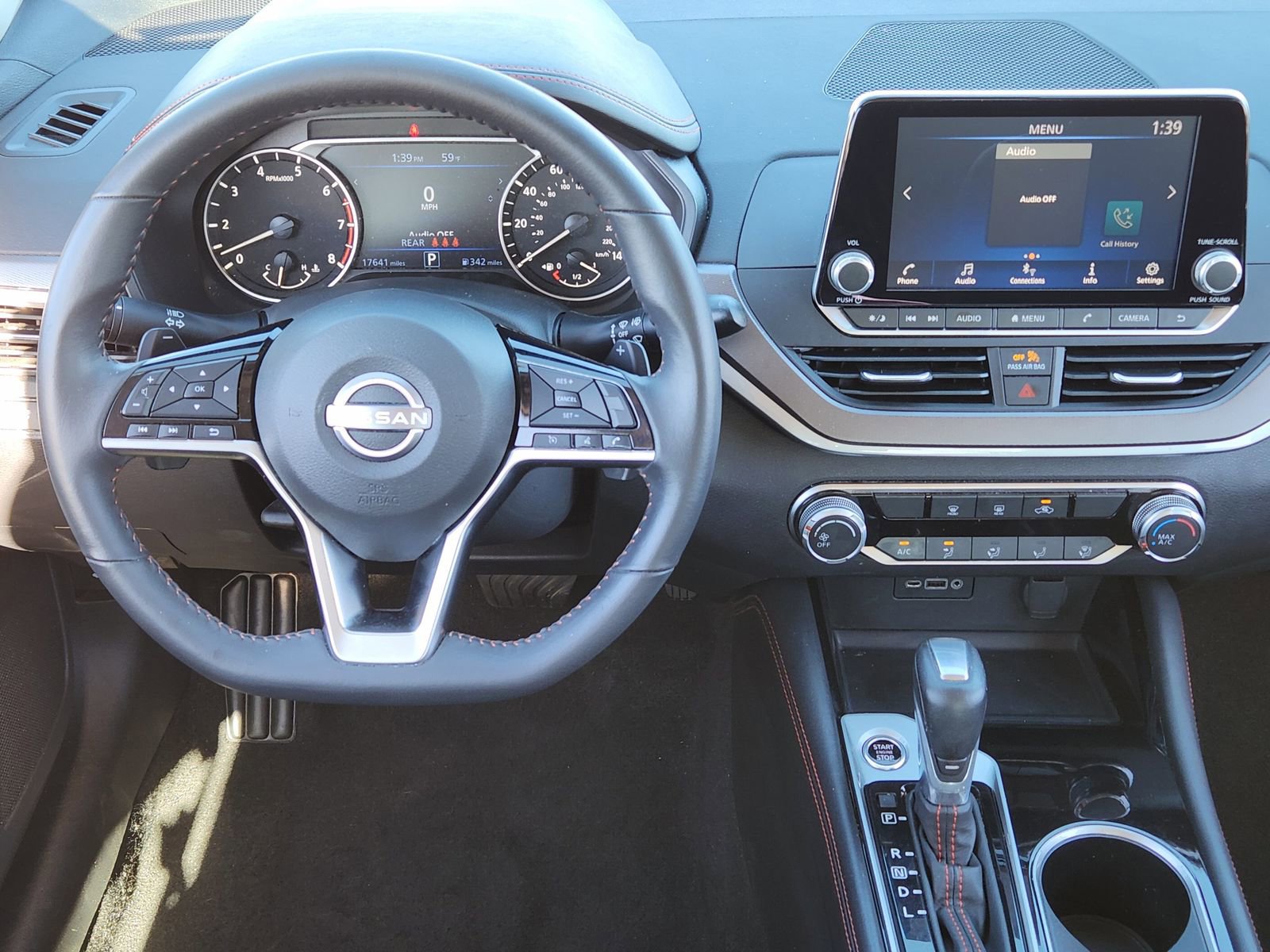 Used 2025 Nissan Altima 2.5 SR image 30