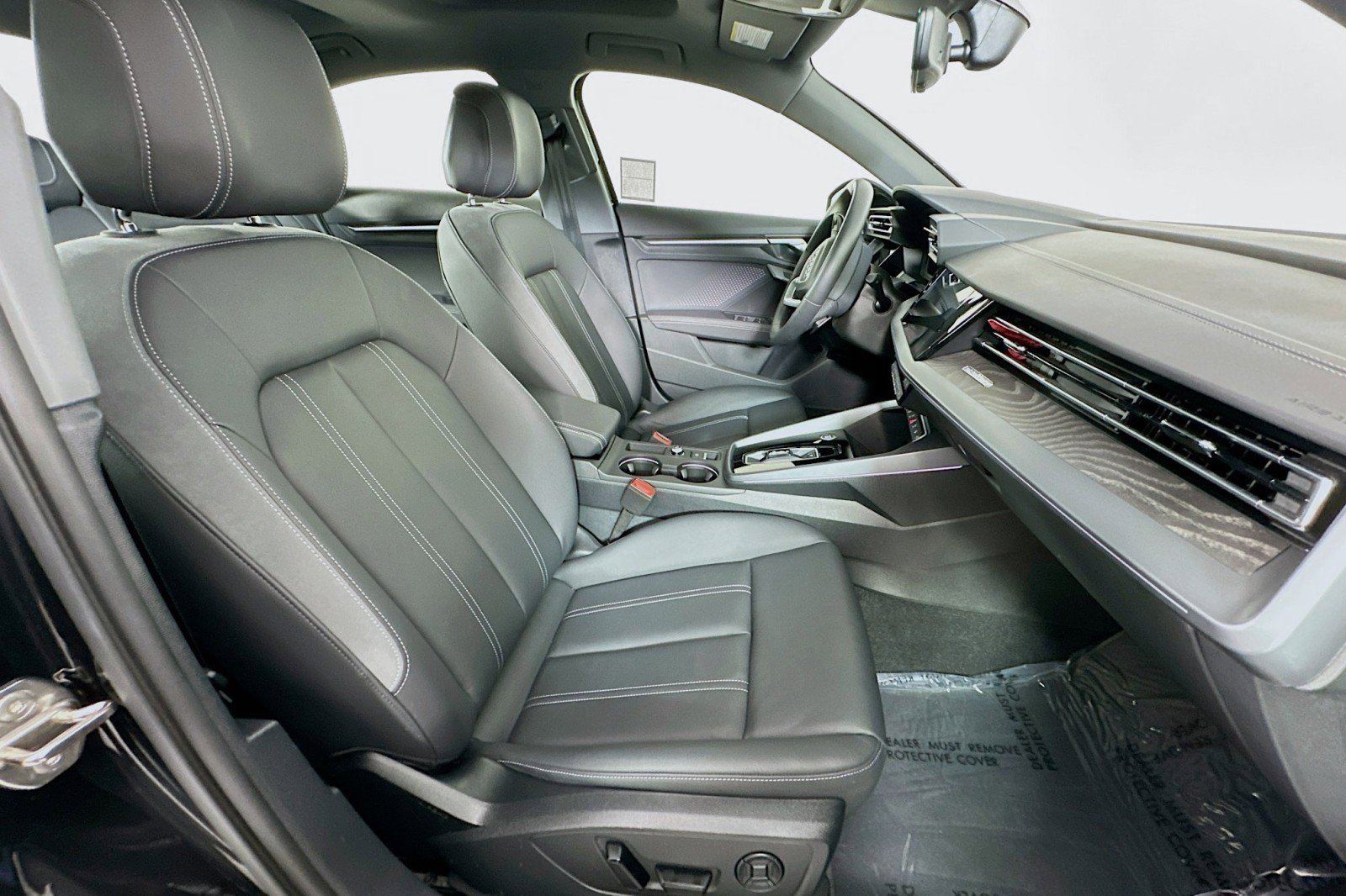 Used 2025 Audi A3 2.0T Premium Plus w/ Premium Plus Package image 8